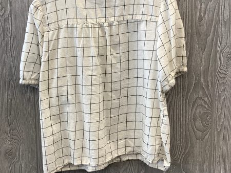 Top Short Sleeve By Old Navy In White, Size: M Discount