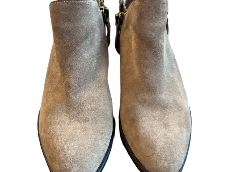 Boots Ankle Flats By Very Volatile, Size: 6 Sale