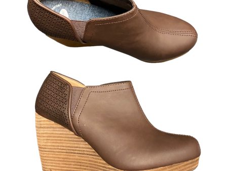 Boots Ankle Heels By Dr Scholls In Brown, Size: 8 Online Hot Sale