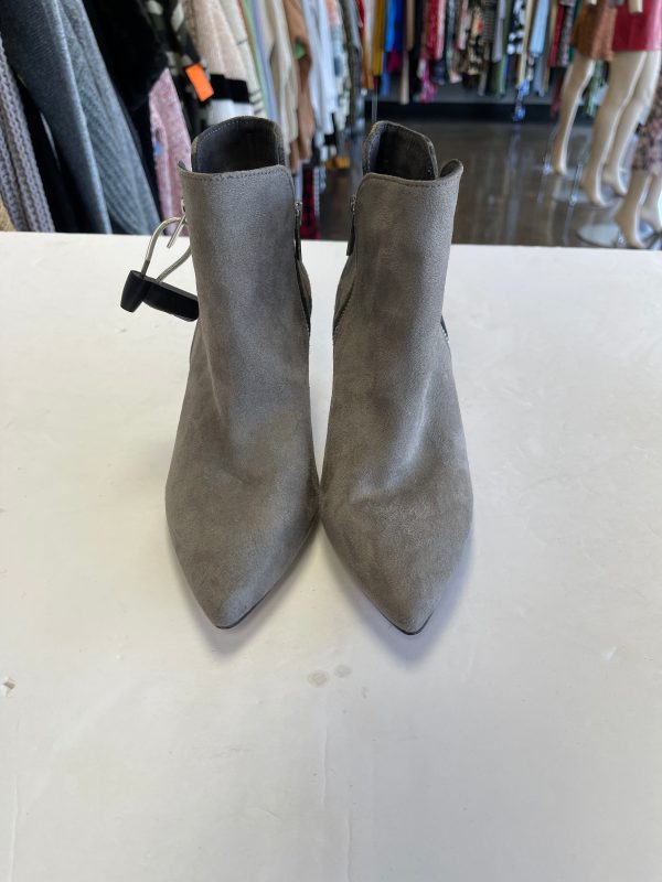 Boots Ankle Heels By Gilli In Grey, Size: 5.5 Supply